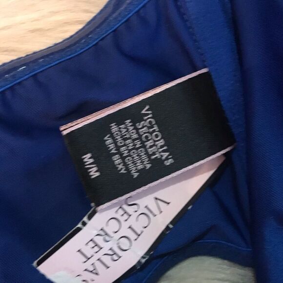 Victoria’s Secret Very Sexy Bandeau - Picture 2 of 3